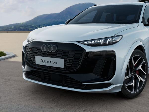 Audi SQ6 e-tron