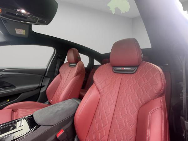 Audi S6 e-tron