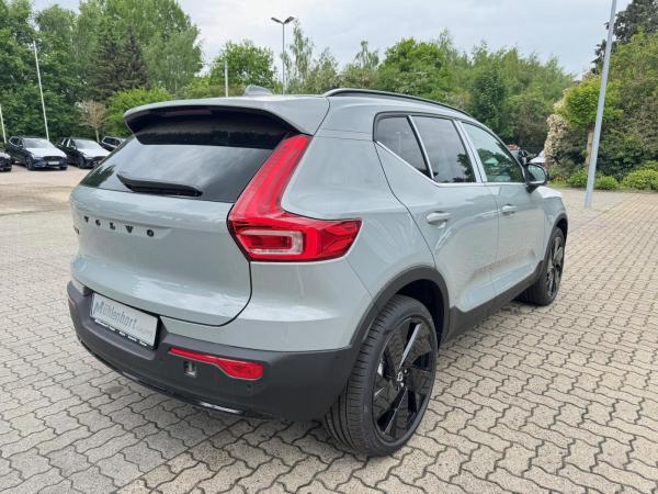 Volvo EX40