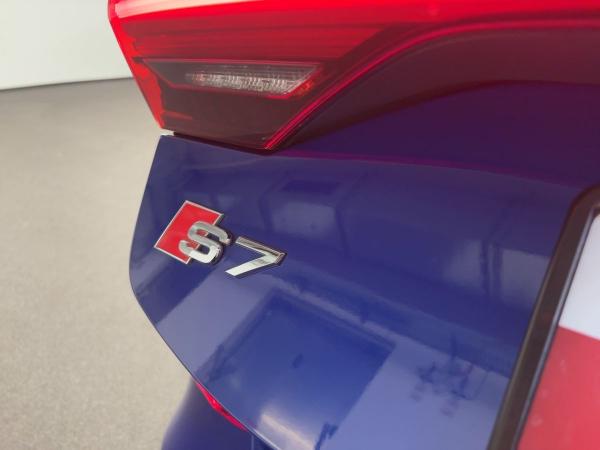 Audi S7