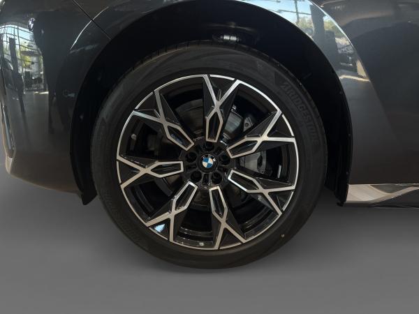 BMW 740