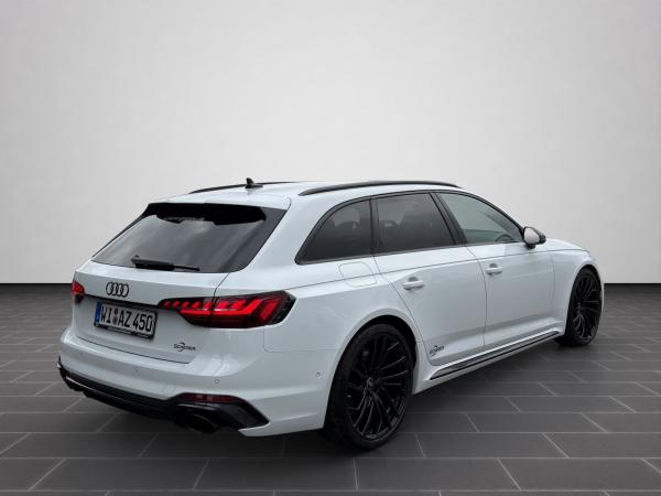 Audi RS4