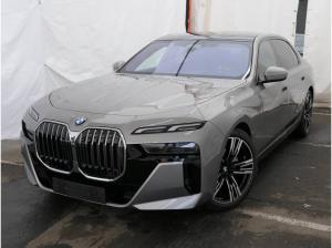 BMW 740