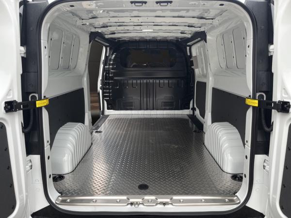 MAXUS Deliver 7