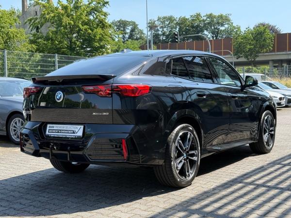 BMW iX2