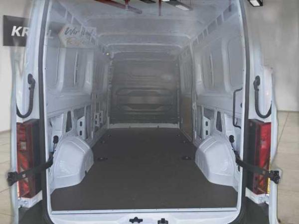 Nissan Interstar