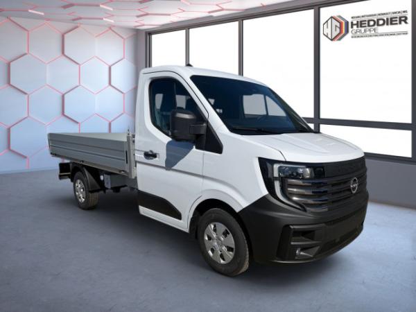 Nissan Interstar