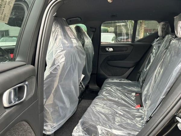 Volvo EX40