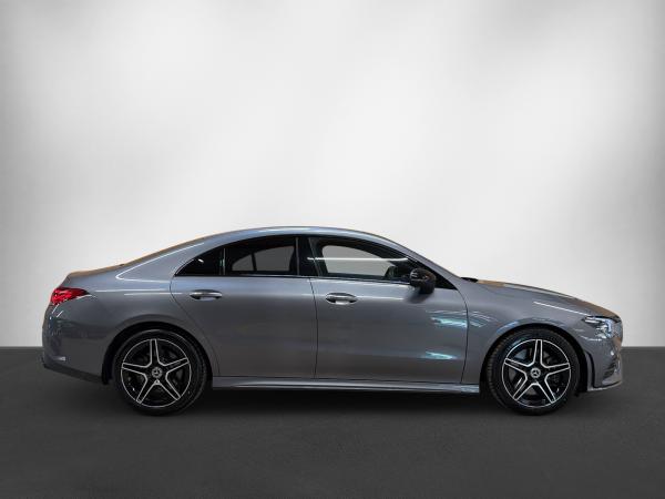Mercedes-Benz CLA 220