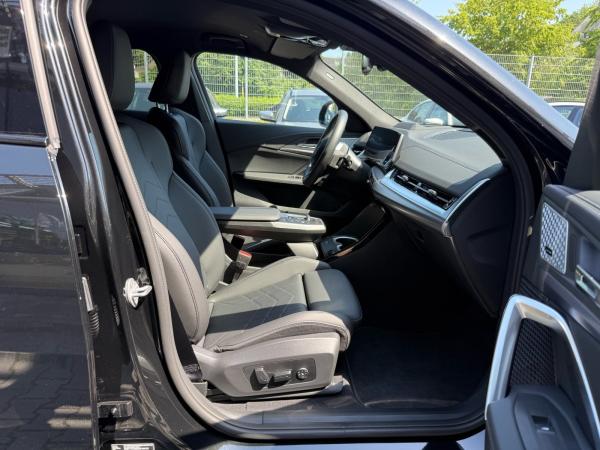 BMW iX2