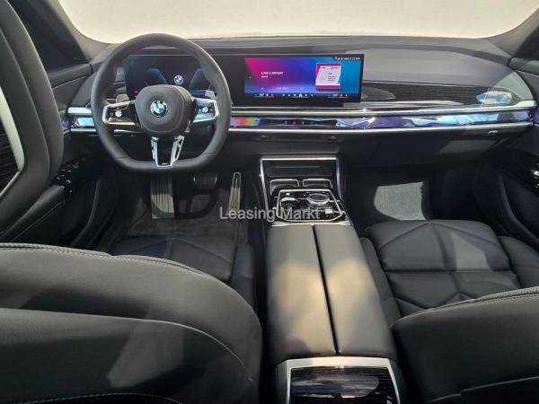 BMW 740