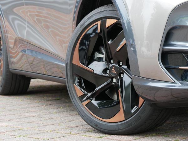 Cupra Tavascan