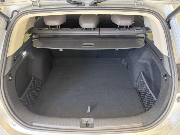 MG S6 EV