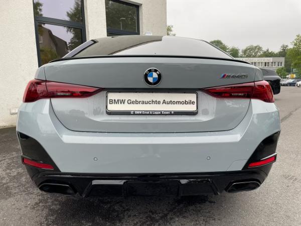 BMW M440i