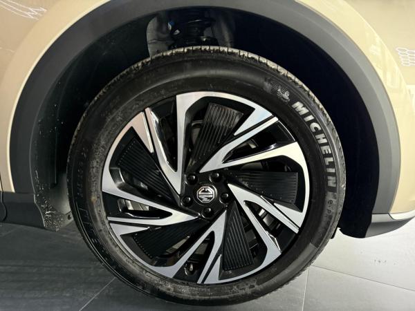 MG S6 EV