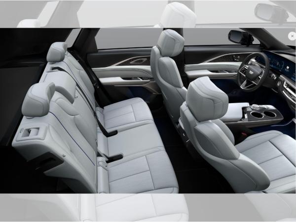 Cadillac LYRIQ