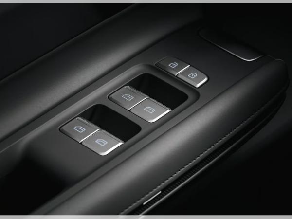 Polestar 4
