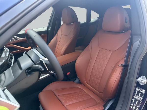 BMW M440i