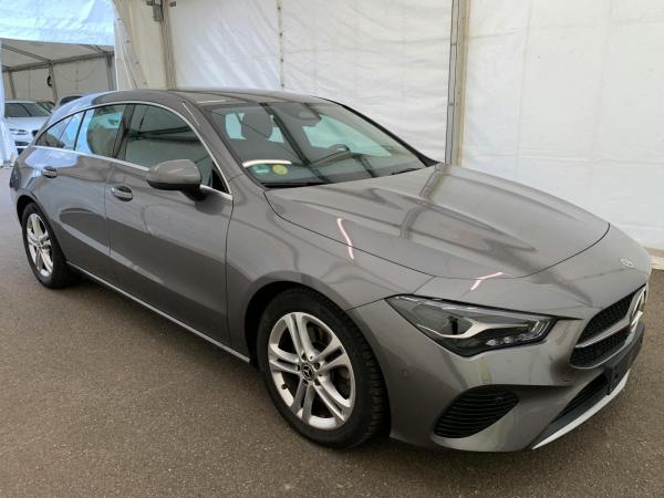 Mercedes-Benz CLA 220