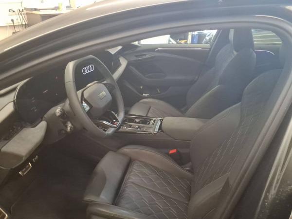 Audi S6 e-tron