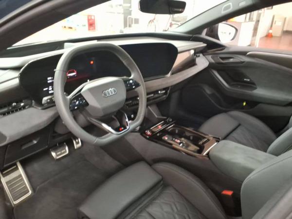 Audi S6 e-tron