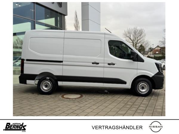 Nissan Interstar