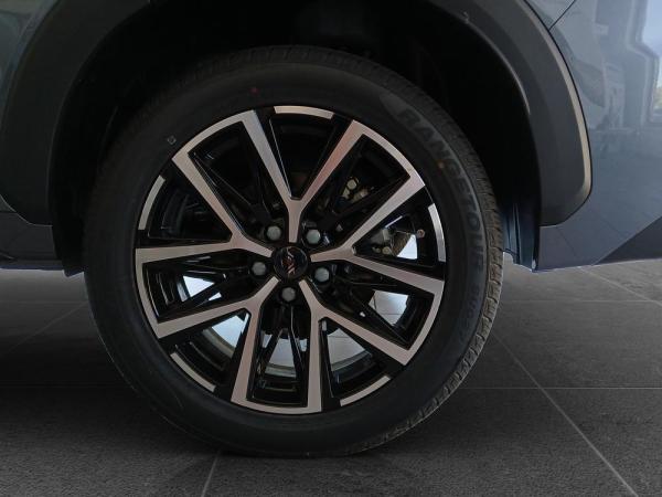 JAC JS8 PRO