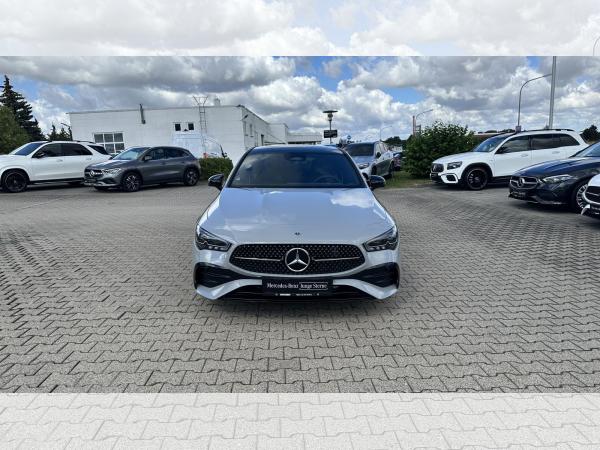 Mercedes-Benz CLA 220