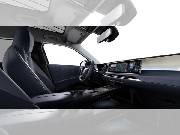 DS Automobiles N°8