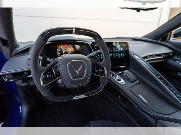 Corvette C8
