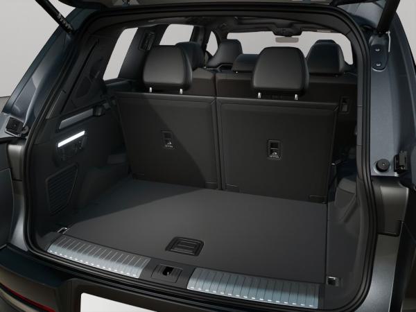 Audi Q9
