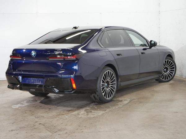 BMW 750