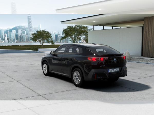 BMW iX2