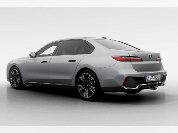 BMW 740