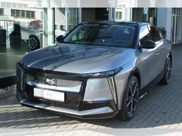 DS Automobiles N°8