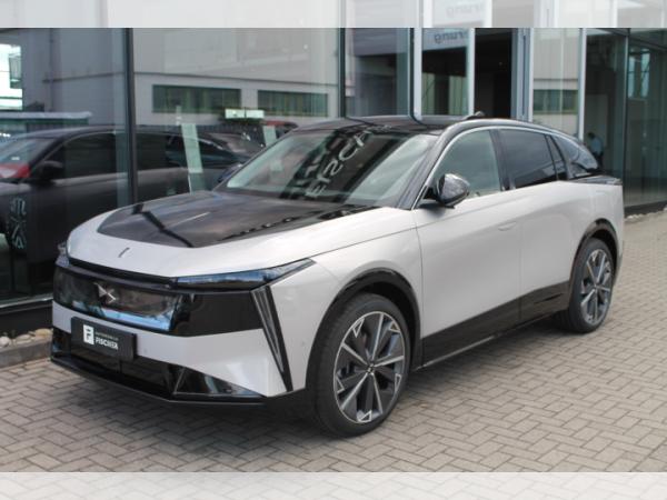 DS Automobiles N°7