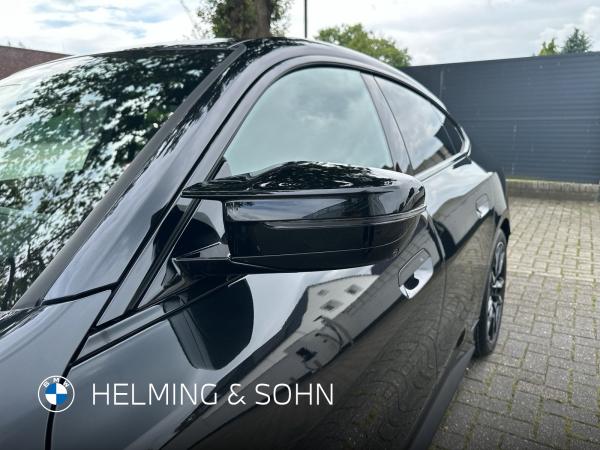 BMW M440i