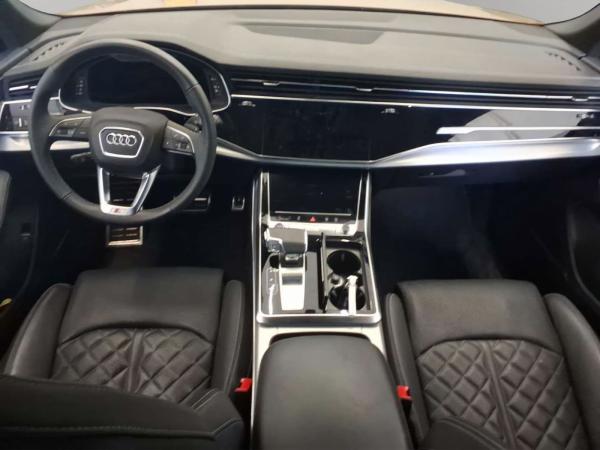 Audi SQ8