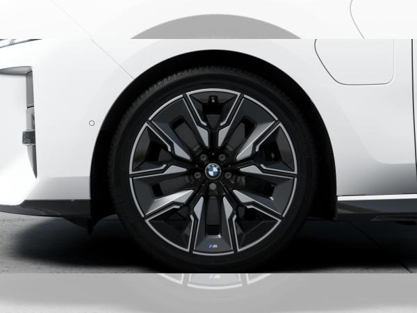 BMW 760
