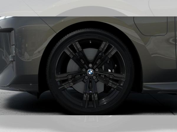 BMW 760