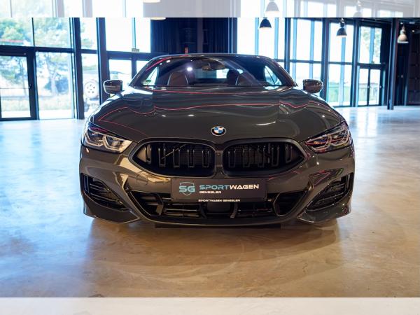BMW 840