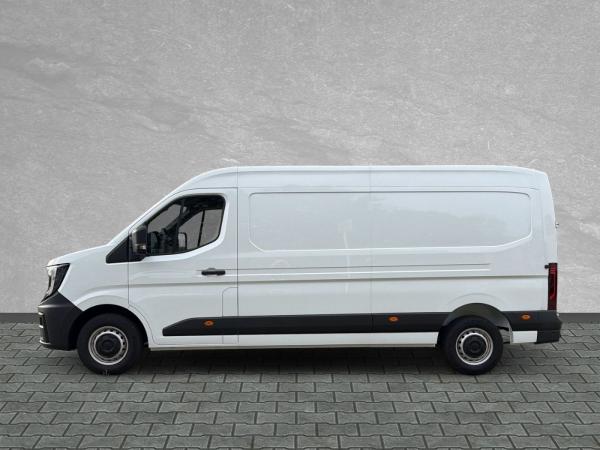 Nissan Interstar