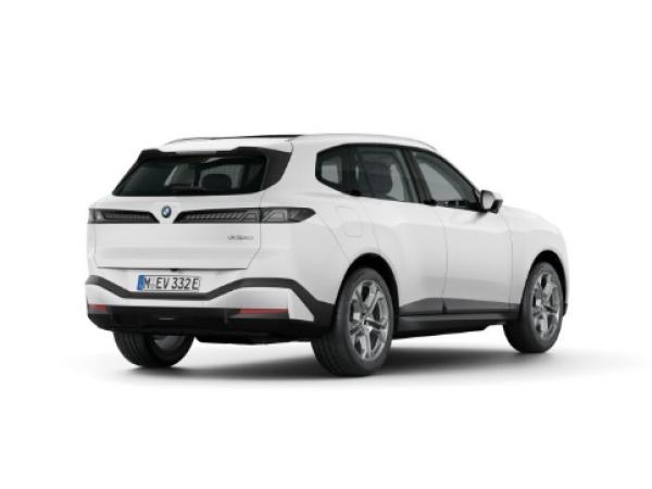BMW iX5