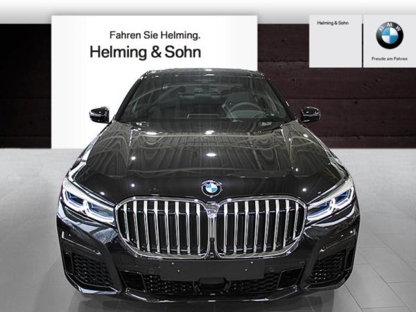 BMW 745